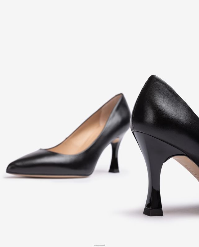 Unisa bomba de dedo pontudo mulheres 6V2Z6555 preto