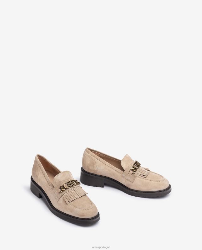 Unisa mocassim com monograma de metal mulheres 6V2Z61271 bege
