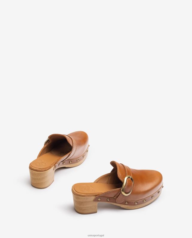 Unisa mule com fivela e tachas mulheres 6V2Z6818 marrom