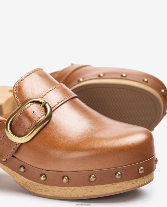 Unisa mule com fivela e tachas mulheres 6V2Z6818 marrom