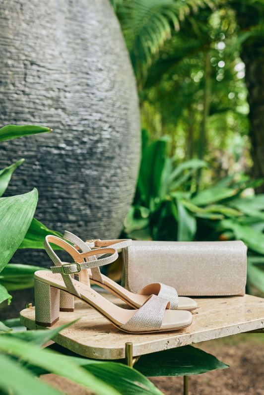 Unisa sandálias de dedo quadrado mulheres 6V2Z6394 ouro